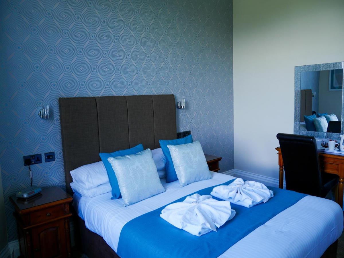 Howden Court Hotel Торкі Екстер'єр фото
